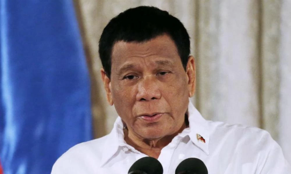 Έκανε πίσω ο Ντουτέρτε – Δεν θα δοκιμάσει το ρωσικό εμβόλιο